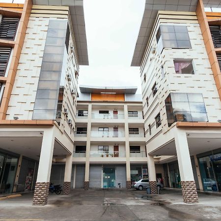 Oyo 443 Maria Cristina Arcade Suites Cebu Ngoại thất bức ảnh