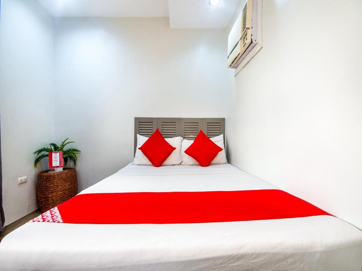 Oyo 443 Maria Cristina Arcade Suites Cebu Ngoại thất bức ảnh