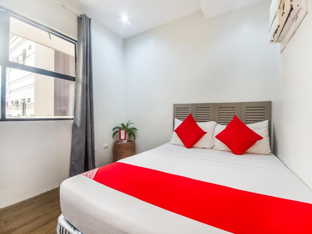 Oyo 443 Maria Cristina Arcade Suites Cebu Ngoại thất bức ảnh