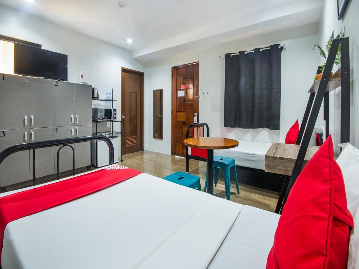 Oyo 443 Maria Cristina Arcade Suites Cebu Ngoại thất bức ảnh