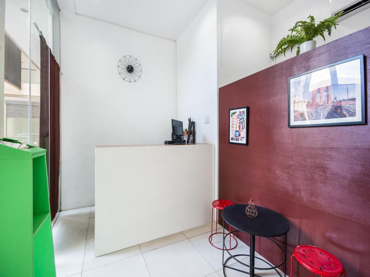 Oyo 443 Maria Cristina Arcade Suites Cebu Ngoại thất bức ảnh
