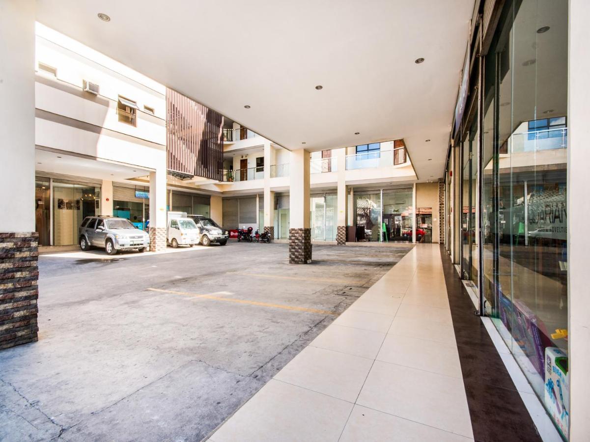 Oyo 443 Maria Cristina Arcade Suites Cebu Ngoại thất bức ảnh