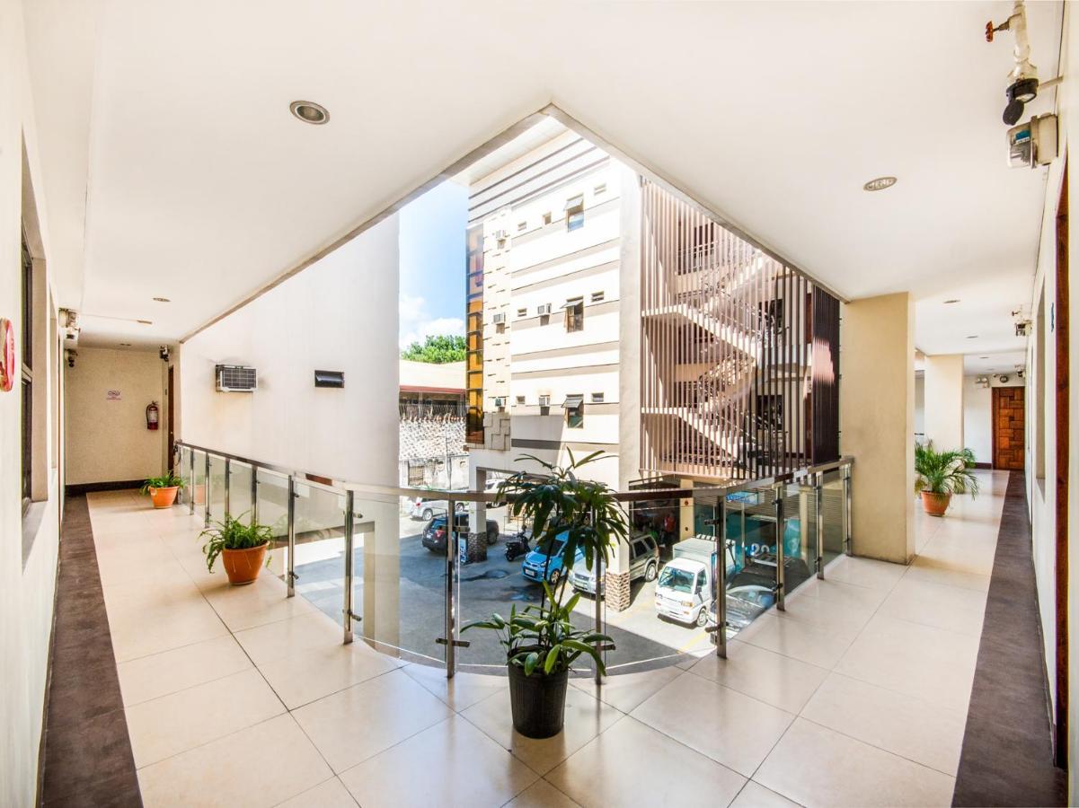 Oyo 443 Maria Cristina Arcade Suites Cebu Ngoại thất bức ảnh