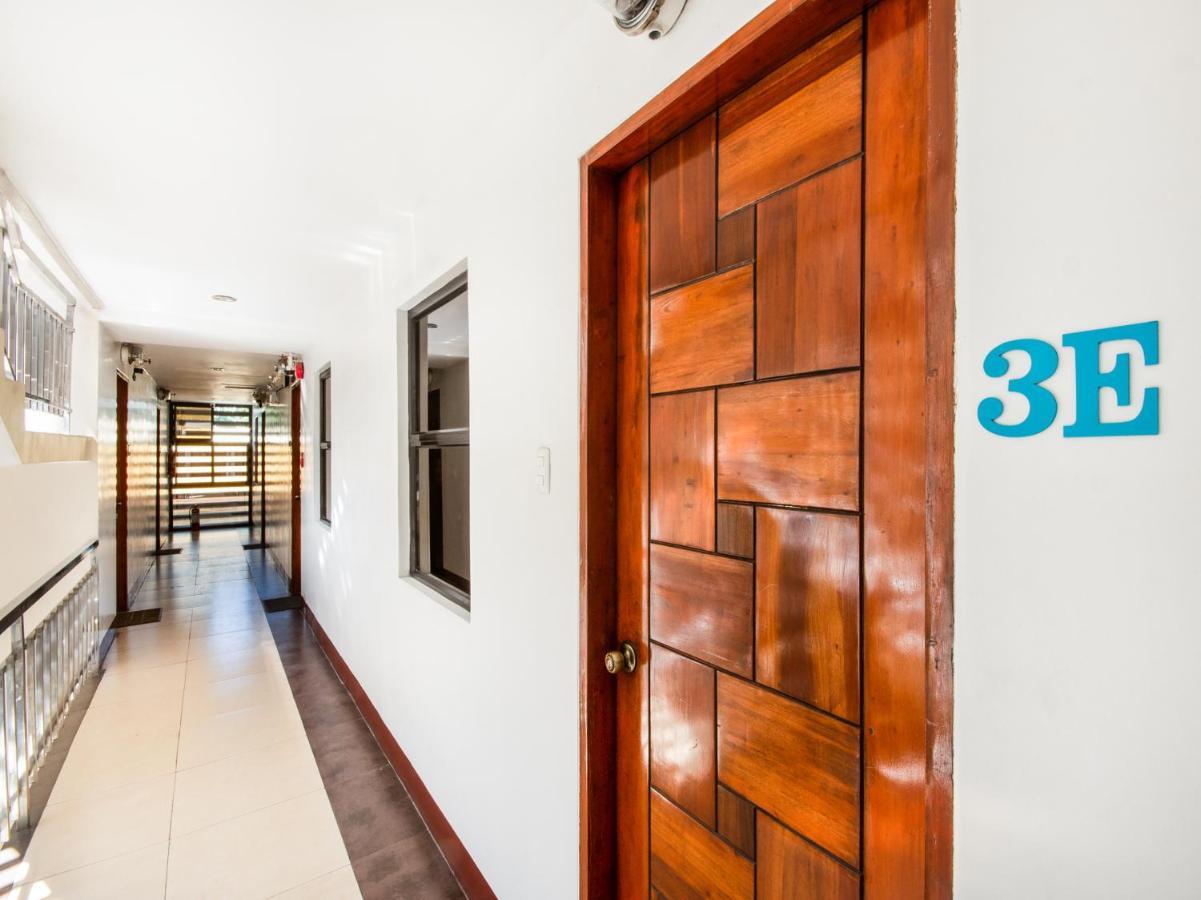 Oyo 443 Maria Cristina Arcade Suites Cebu Ngoại thất bức ảnh
