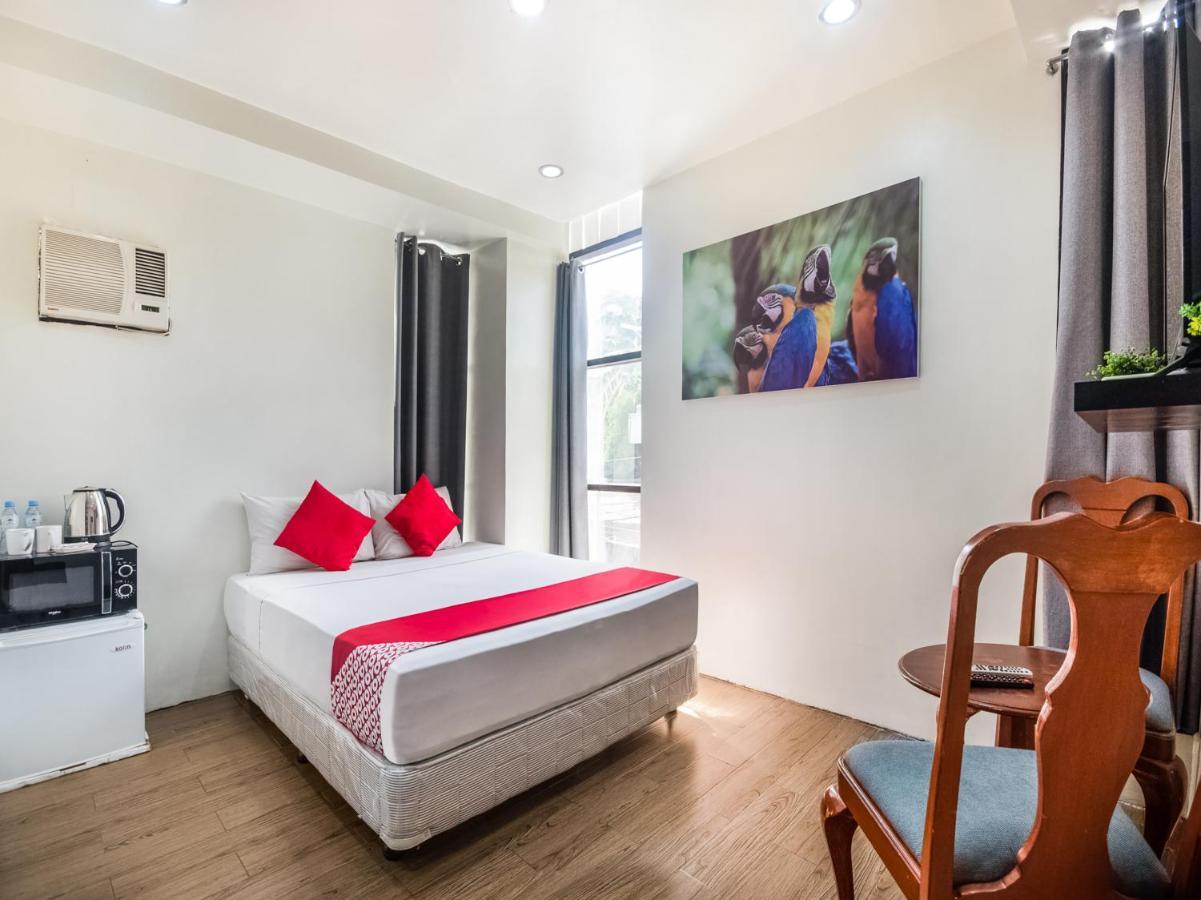 Oyo 443 Maria Cristina Arcade Suites Cebu Ngoại thất bức ảnh