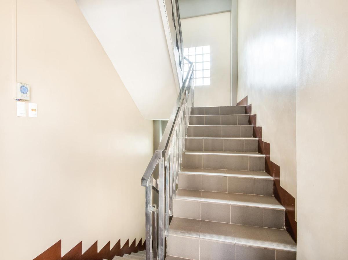 Oyo 443 Maria Cristina Arcade Suites Cebu Ngoại thất bức ảnh