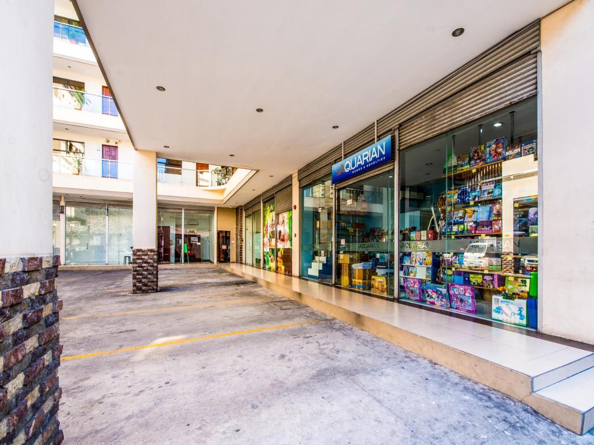 Oyo 443 Maria Cristina Arcade Suites Cebu Ngoại thất bức ảnh