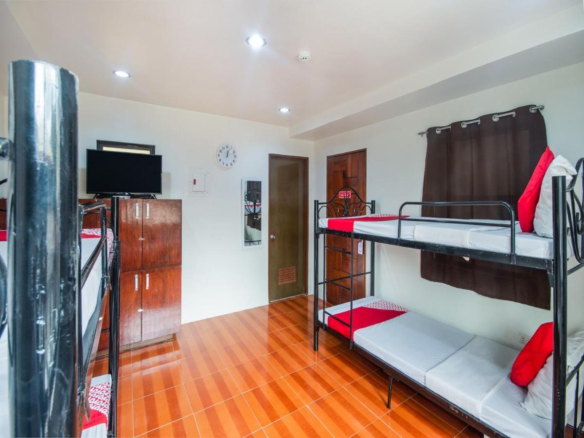 Oyo 443 Maria Cristina Arcade Suites Cebu Ngoại thất bức ảnh