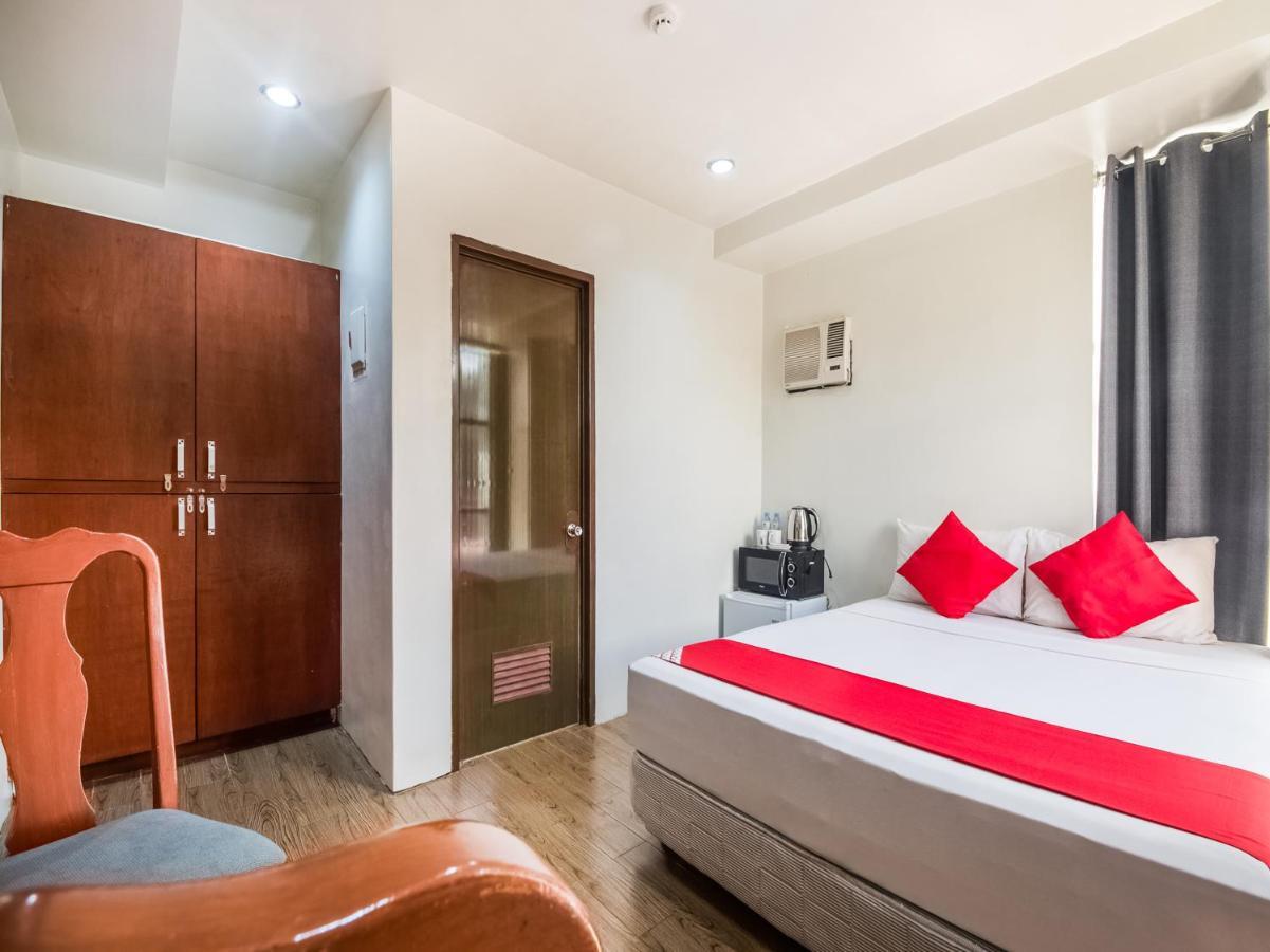 Oyo 443 Maria Cristina Arcade Suites Cebu Ngoại thất bức ảnh